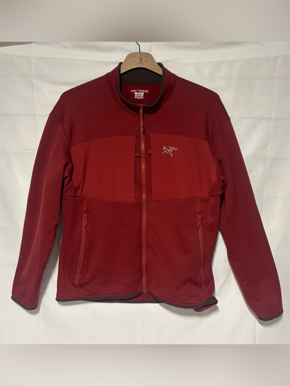 Arc'teryx Men's XL Deep Red Full-Zip Lightweight Jacket